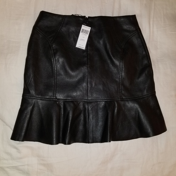 BCBGMAXAZRIA black leather skirt nwt S and M